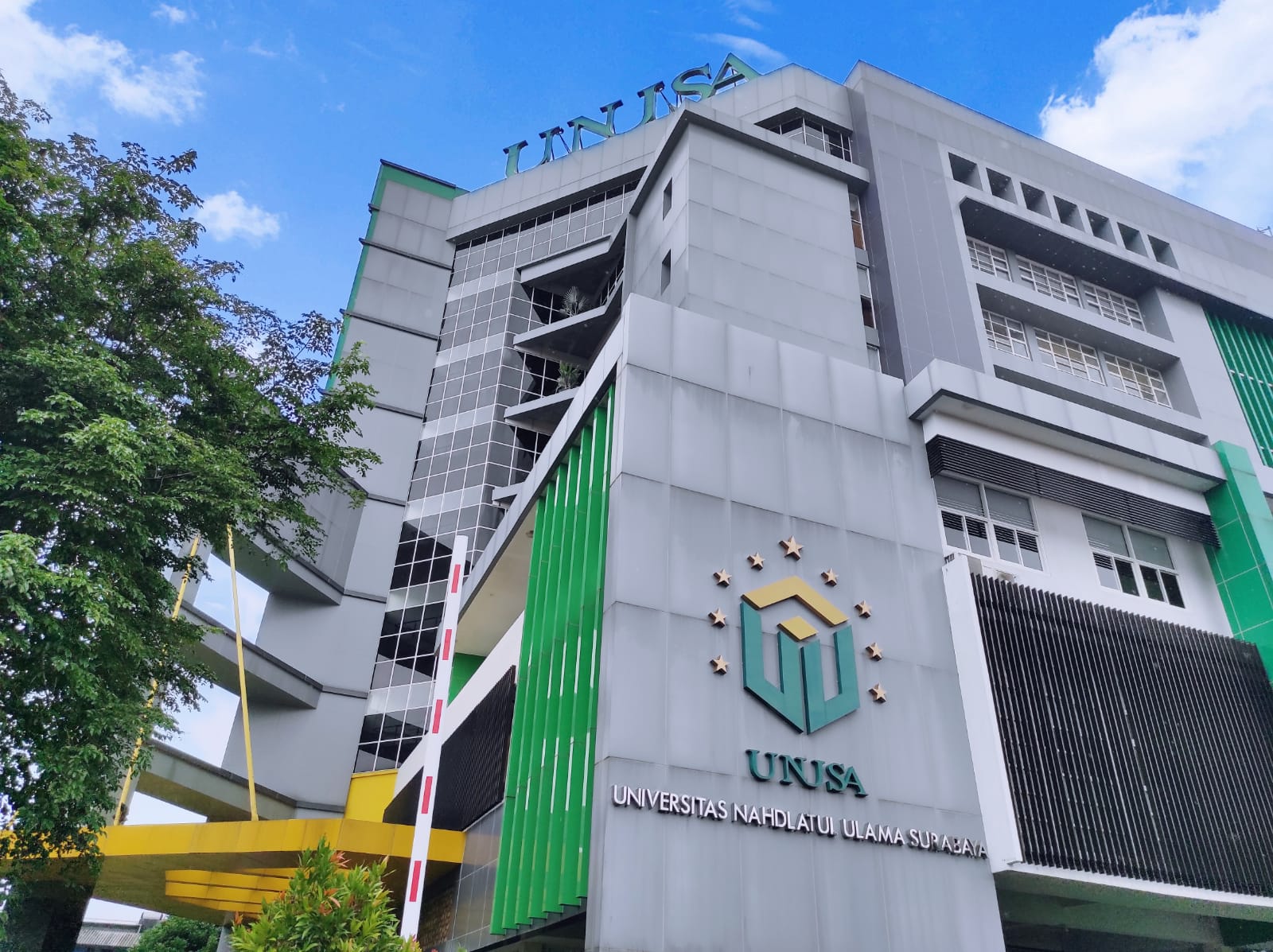 Universitas Nahdlatul Ulama Surabaya
